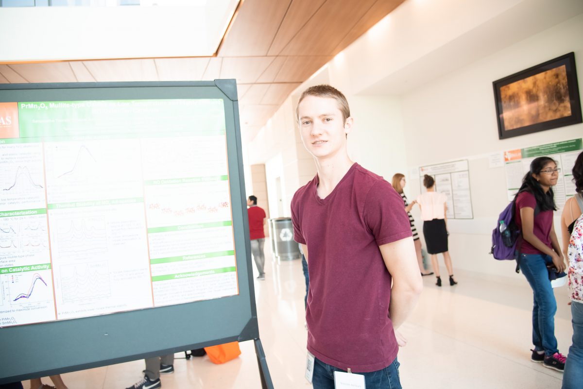 Nickolas Ashburn, a materials science and engineering PhD candidate, discusses his research at the Weeks of Welcome Poster Competition.
